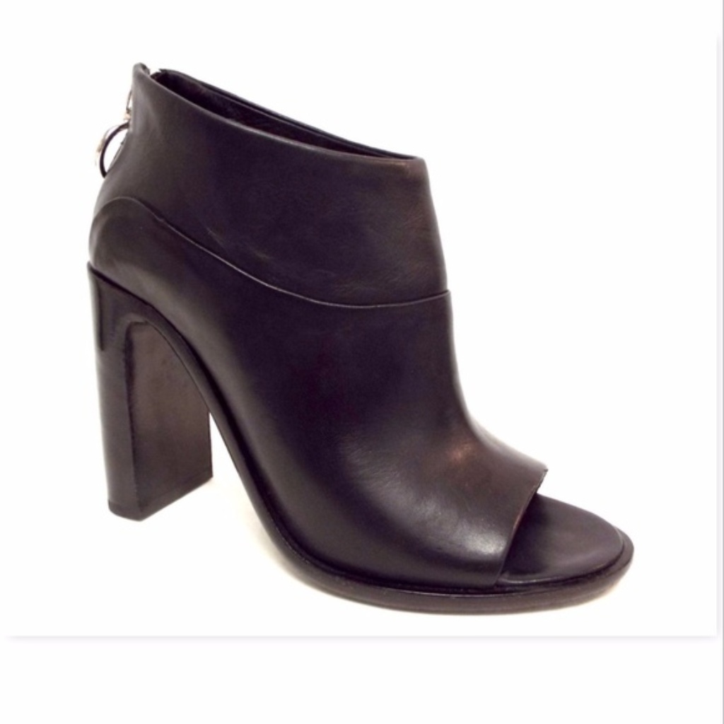 Unworn Rag & Bone Black Leather Open Toe Booties 35